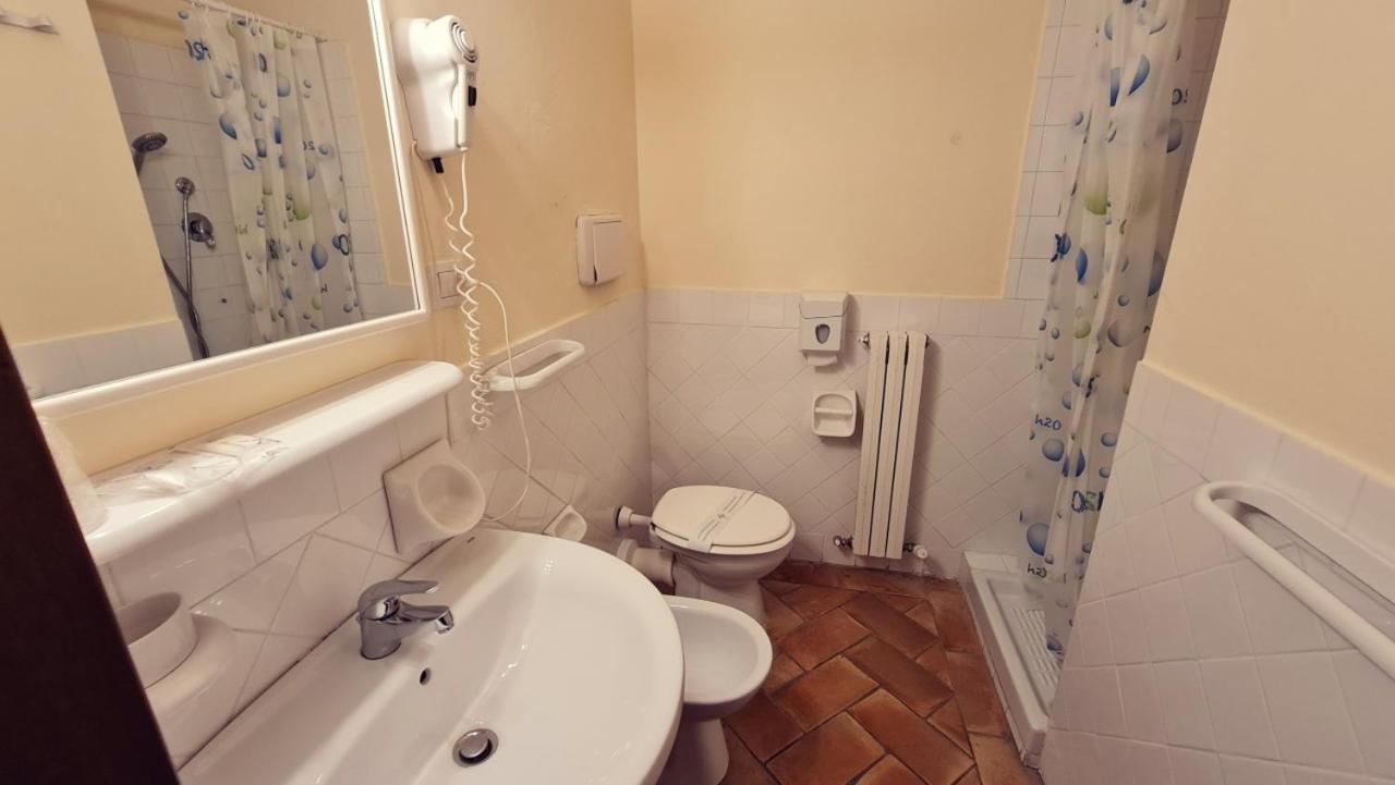Borgo De' Varano By Hotel I Duchi Камерино Екстериор снимка