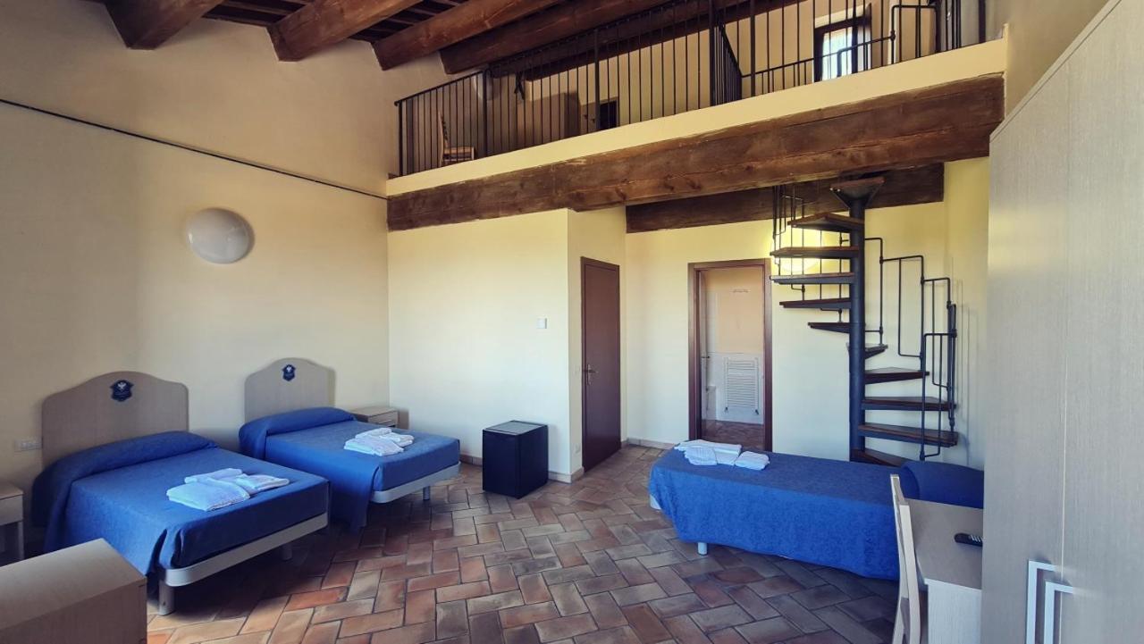 Borgo De' Varano By Hotel I Duchi Камерино Екстериор снимка