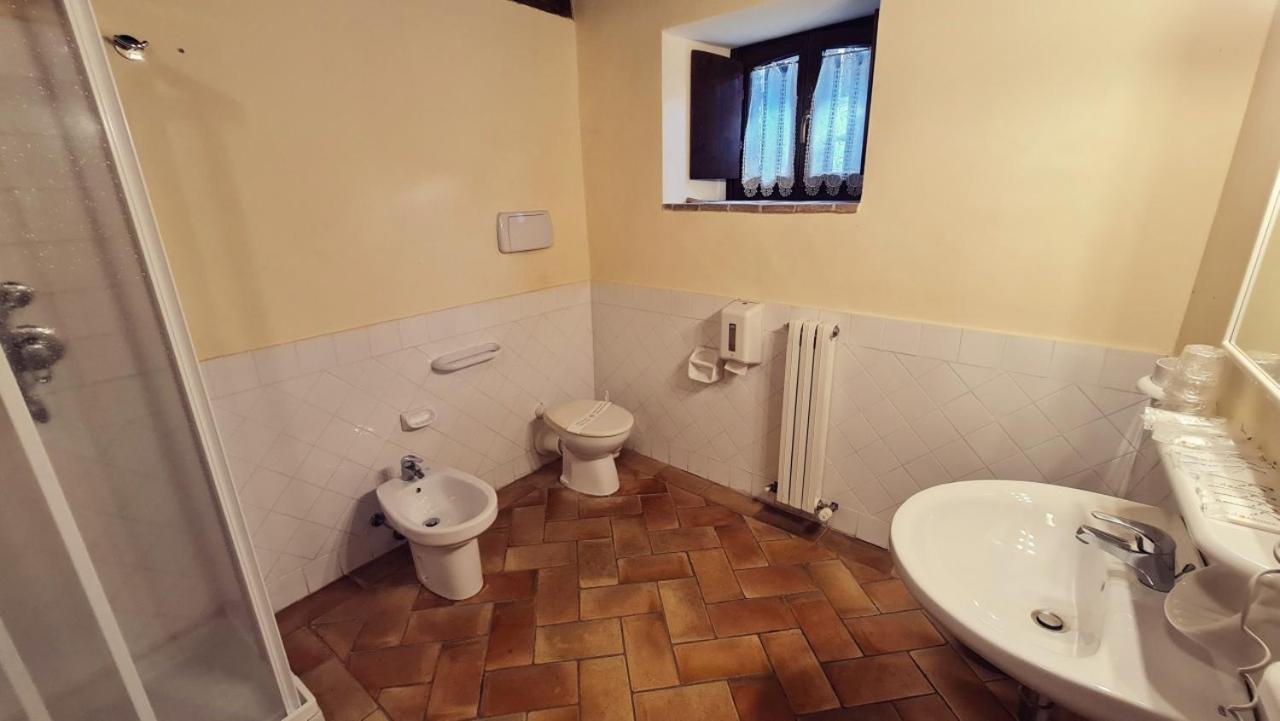 Borgo De' Varano By Hotel I Duchi Камерино Екстериор снимка